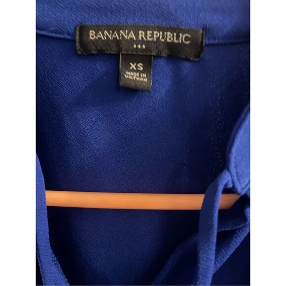 Banana Republic Blue Sleeveless Blousr Size XS - Picture 3 of 5